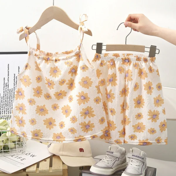 New Style Girls Summer Suspender Suit Breathable Floral Children's Clothing with Korean Style Pants and Baby Vest - Image 4