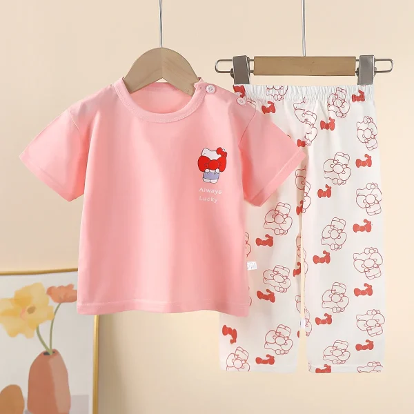 Short Sleeve Cotton Summer T-Shirts for Kids Breathable Baby Clothing for Girls and Boys in Cartoon Pattern Suits