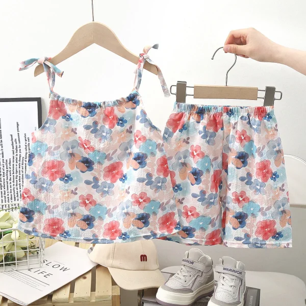 New Style Girls Summer Suspender Suit Breathable Floral Children's Clothing with Korean Style Pants and Baby Vest